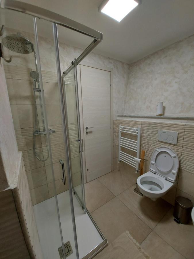 Ad 3 Bagno Privato Love hotel *